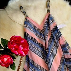 NWT V-neck summer dress SIZE S